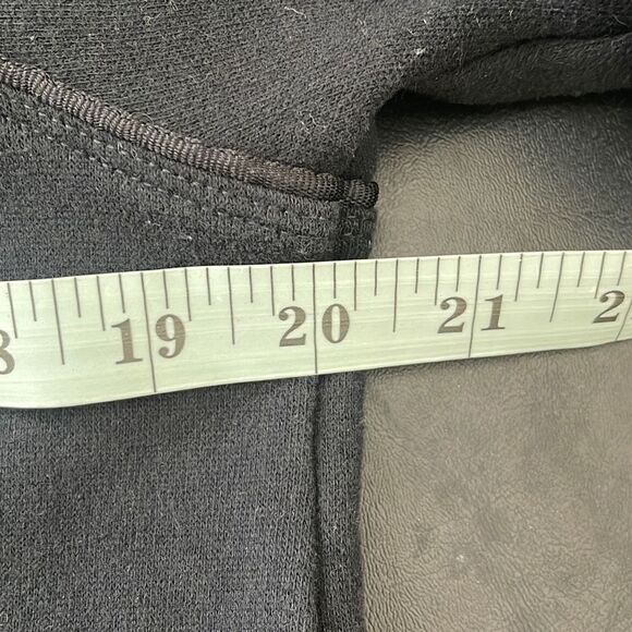 Tommy Hilfiger Women's Sports Hoodie Sweatshirt Kangaroo Pockets Black Medium - Picture 6 of 7